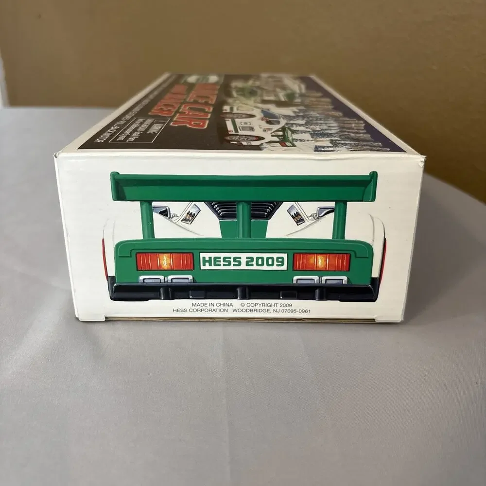 Hess 2009 Race Car and Racer Toy w/ Lights & Sounds In Box Holiday Edition